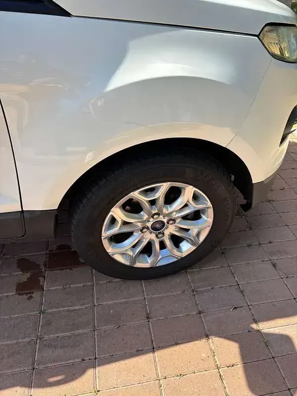 Usata Ford Ecosport Titanium 95 CV (69 kW) 2015 Bianco SUV