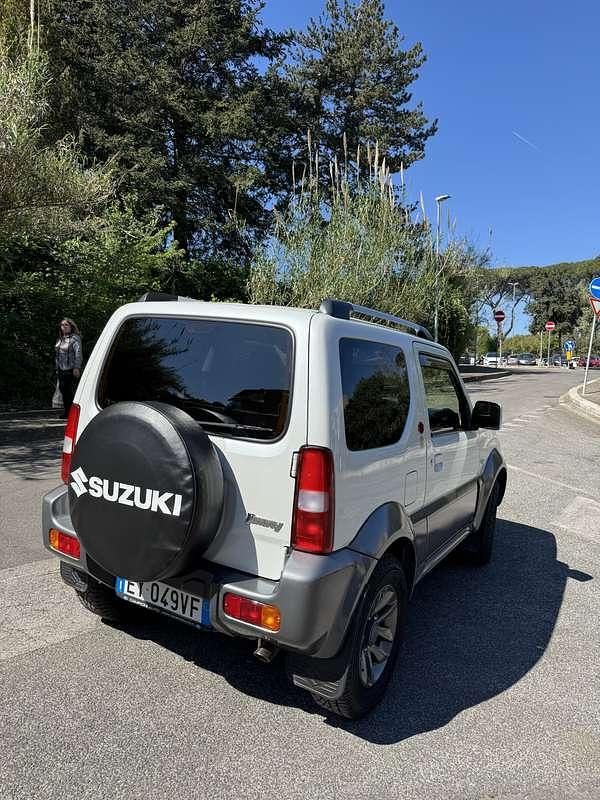Second-hand Suzuki Jimny 86 CP (63 kW) 2015 SUV