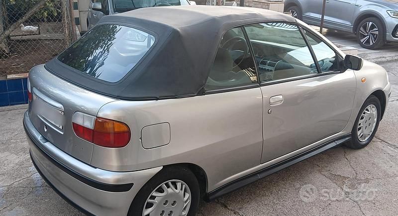 Usata Fiat Punto Cabriolet 86 CV (63 kW) 1998 Grigio Cabrio
