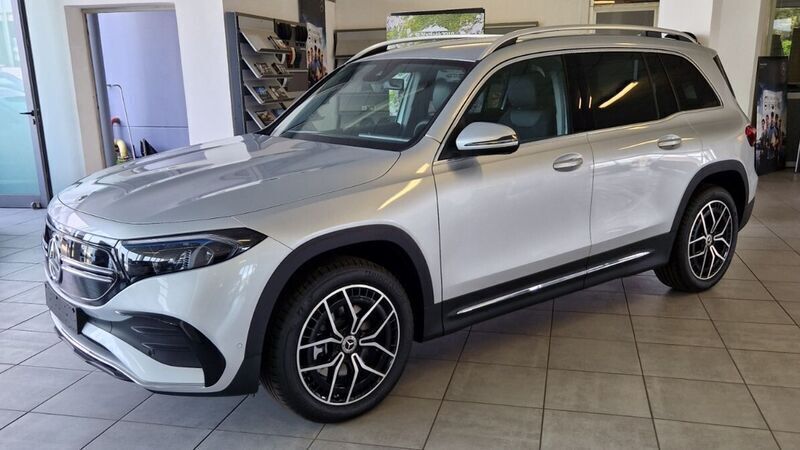 Argento Nuova 2025 Mercedes EQB250 SUV | 39.900 € (Buon prezzo) - Immagine 1/4
