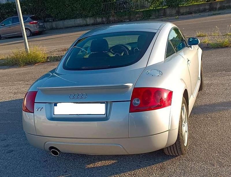 Usata Audi TT 179 CV (131 kW) 2002 Argento Coupé