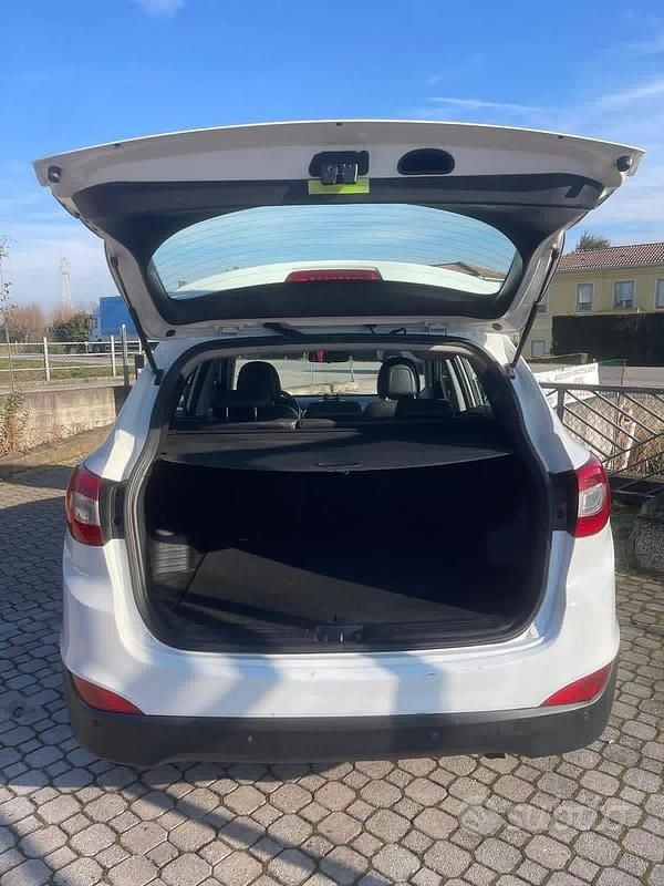 Usata Hyundai ix35 Xpossible 116 CV (85 kW) 2015 Bianco SUV