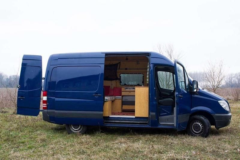 Usata 2011 Mercedes Sprinter Furgone | 16.500 € - Immagine 1/4