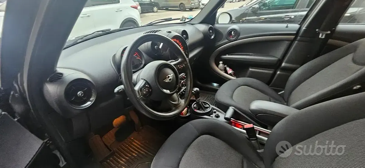 Usata Mini Countryman 111 CV (81 kW) 2014 Grigio SUV