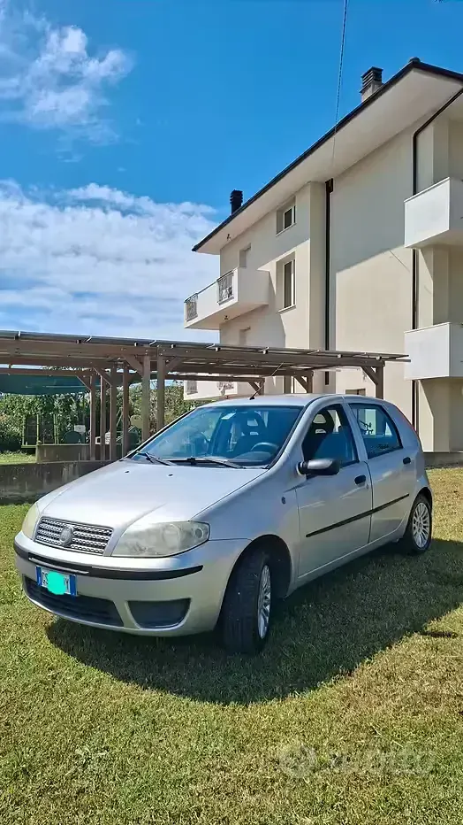 Usata Fiat Punto Classica 60 CV (44 kW) 2008 Grigio Utilitaria