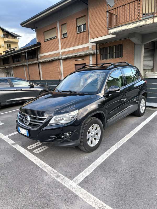 Nero Usata 2010 VW Tiguan Track & Field SUV | 8000 € (Buon prezzo) - Immagine 1/4
