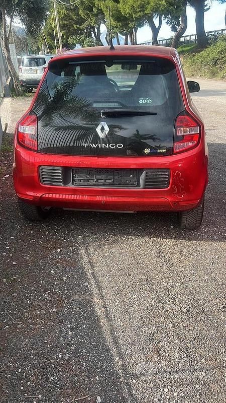 Usata Renault Twingo 71 CV (52 kW) 2014 Rosso Utilitaria