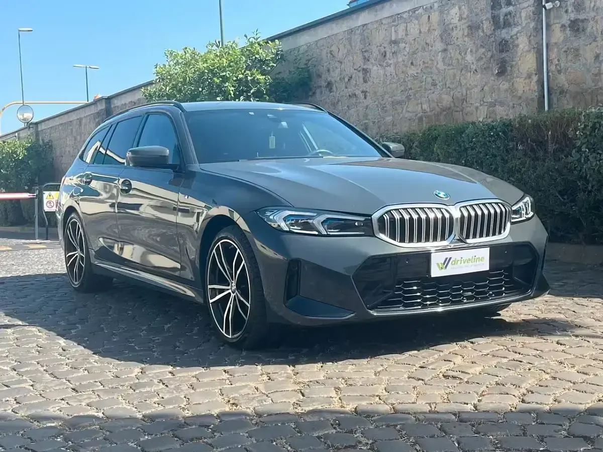 Usata BMW 320 M Sport 190 CV (139 kW) 2024 Grigio Station wagon