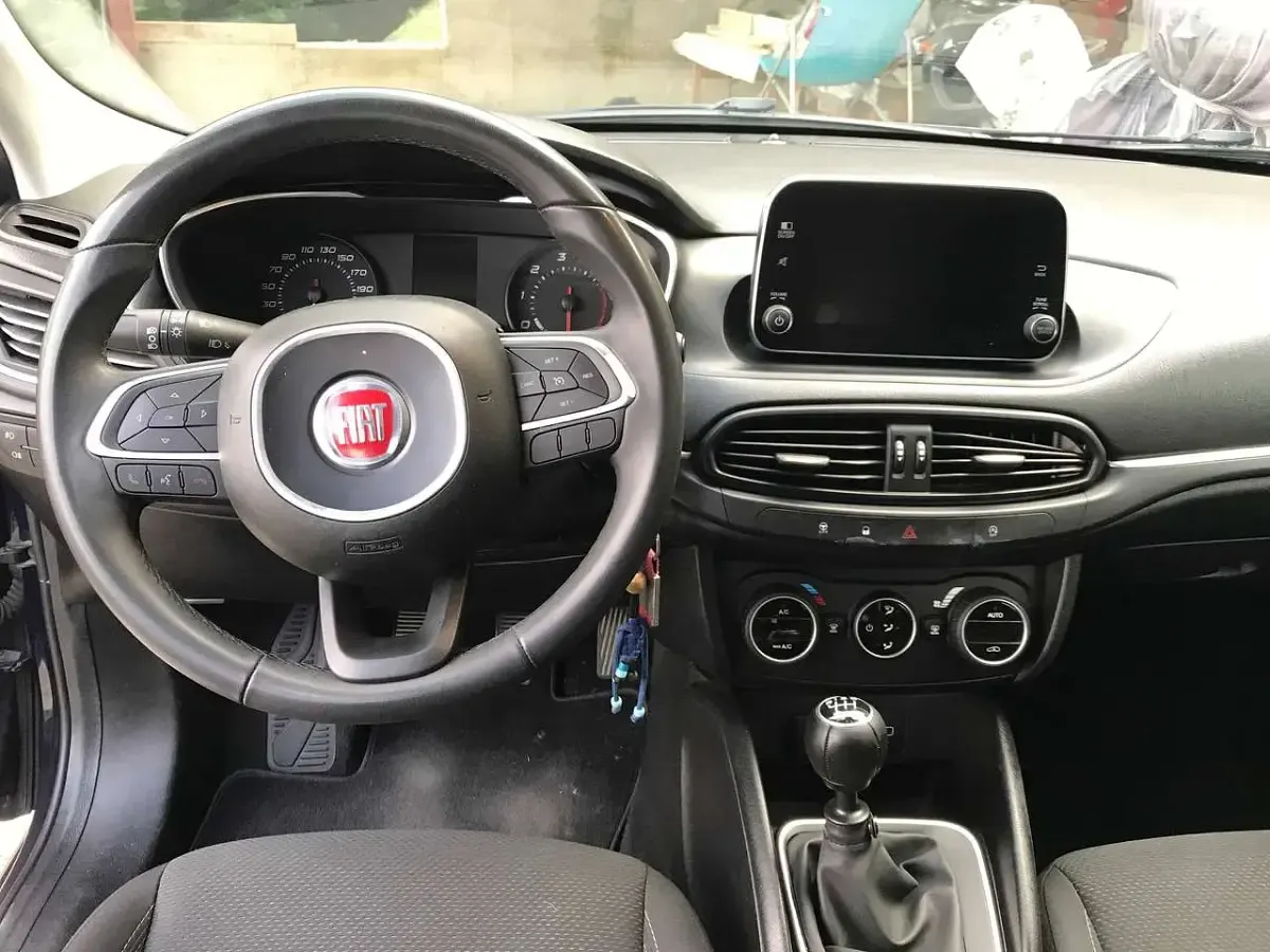 Usata Fiat Tipo Lounge 120 CV (88 kW) 2018 Blu/azzurro Station wagon