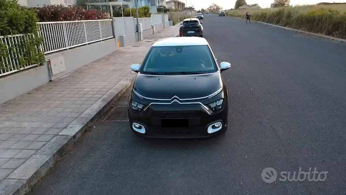 Usata Citroën C3 83 CV (61 kW) 2022 Nero Utilitaria