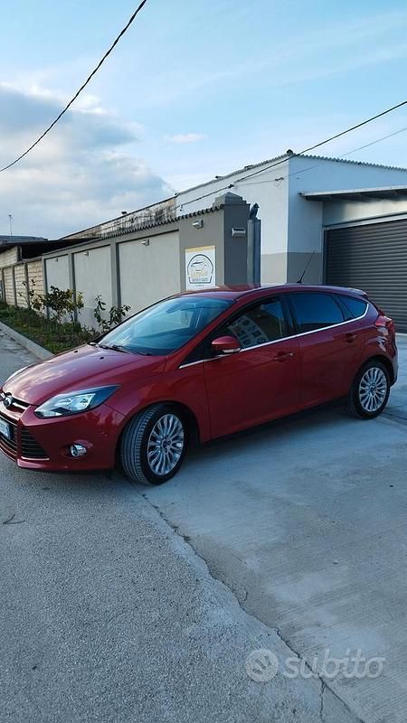Usata Ford Focus Titanium 115 CV (84 kW) 2011 Rosso Berlina