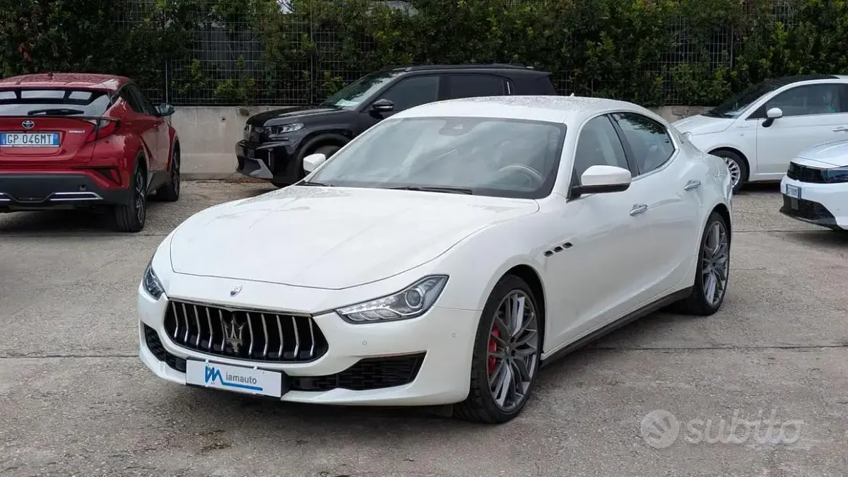 Usata Maserati Ghibli 430 CV (316 kW) 2019 Bianco Berlina