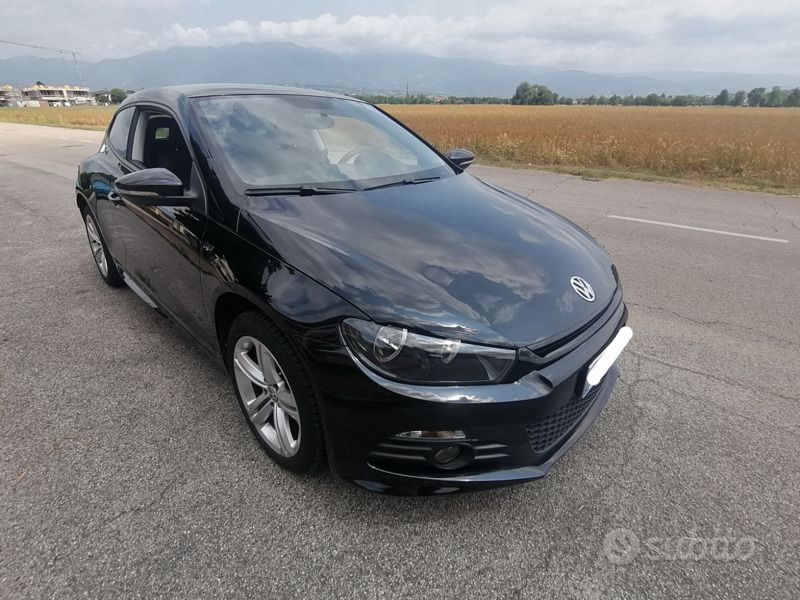 Usata VW Scirocco 122 CV (89 kW) 2011 Nero Coupé