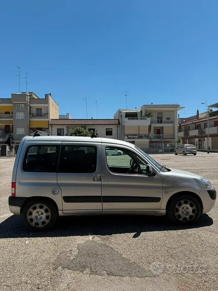 Usata Peugeot Partner 90 CV (66 kW) 2007 Grigio Monovolume