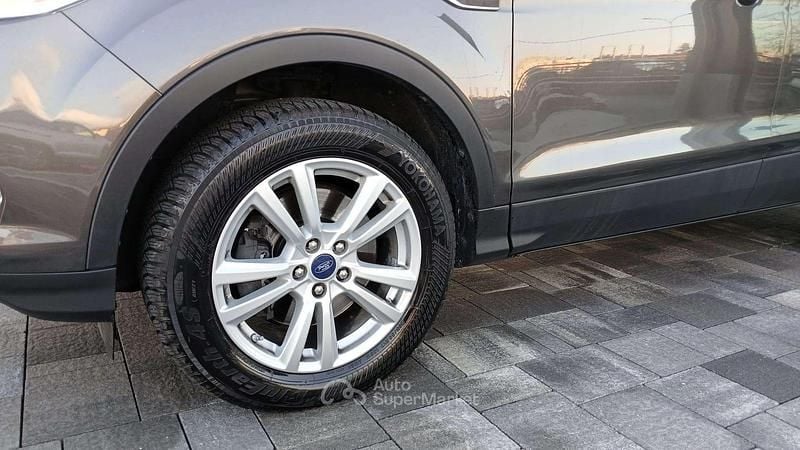 Usata Ford Kuga Titanium S 120 CV (88 kW) 2017 Grigio SUV