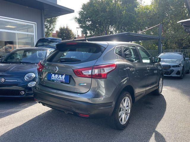 Usata Nissan Qashqai Visia 131 CV (96 kW) 2014 Grigio scuro SUV