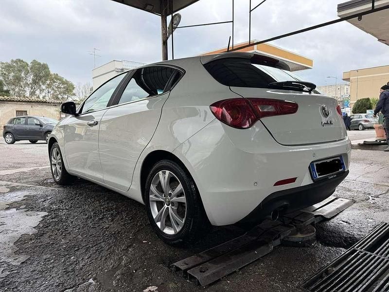 Usata Alfa Romeo Giulietta Progression 170 CV (125 kW) 2011 Utilitaria