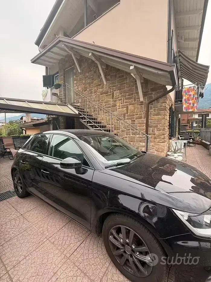 Usata Audi A1 Sportback 90 CV (66 kW) 2017 Nero Utilitaria