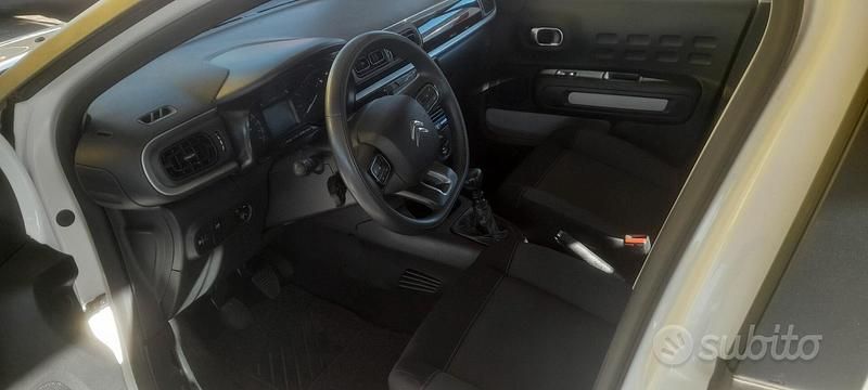 Usata Citroën C3 Shine 102 CV (75 kW) 2022 Bianco Utilitaria