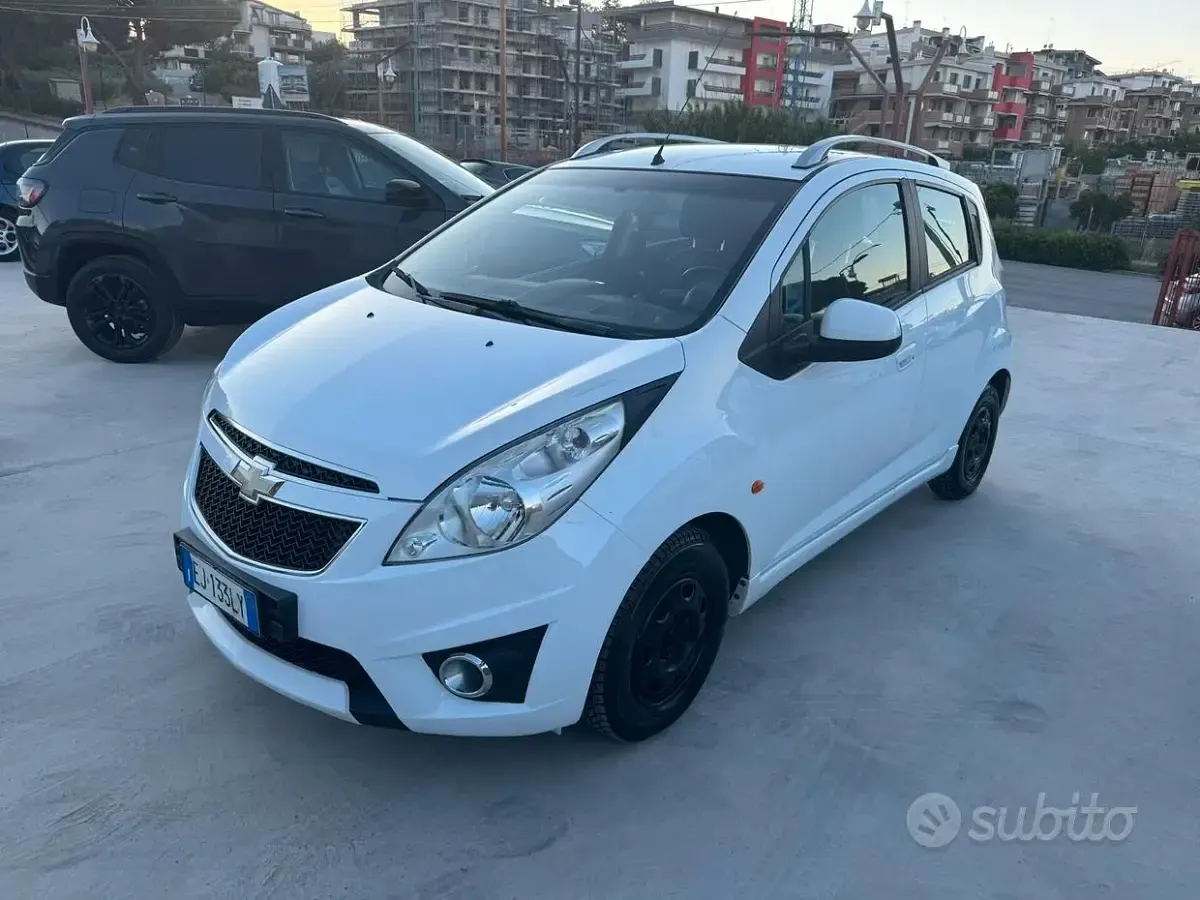 Usata Chevrolet Spark LT 79 CV (58 kW) 2011 Bianco Utilitaria