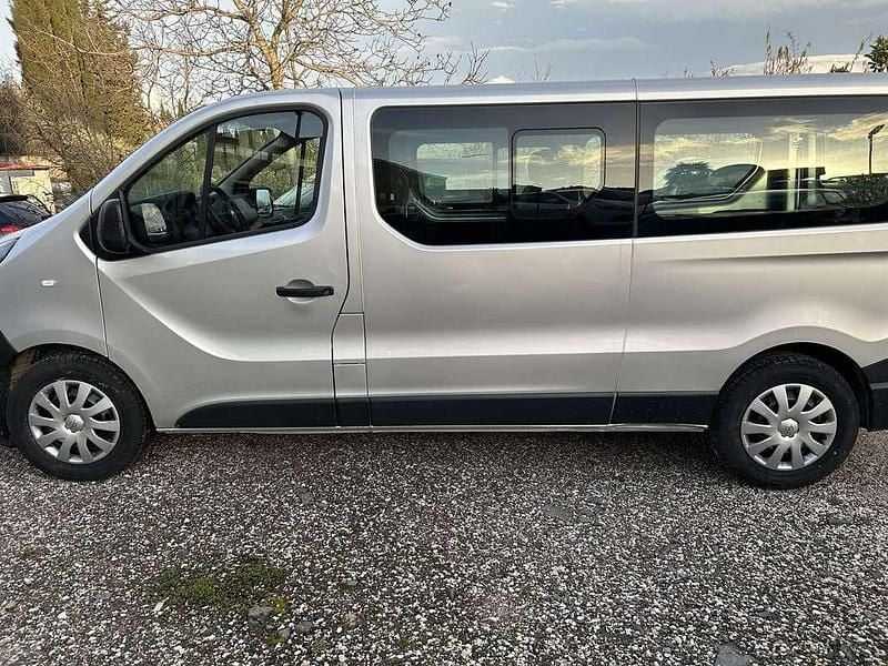 Usata Opel Vivaro 125 CV (91 kW) 2017 Monovolume