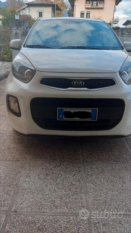 Bianco Usata 2016 Kia Picanto City Due volumi | 6200 € (Ottimo prezzo) - Immagine 1/4