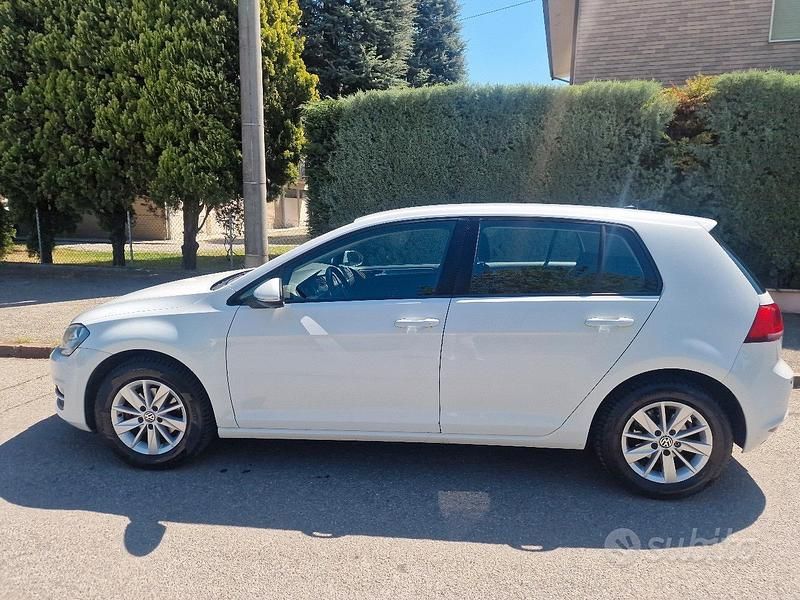 Usata VW Golf VII 105 CV (77 kW) 2017 Bianco Berlina
