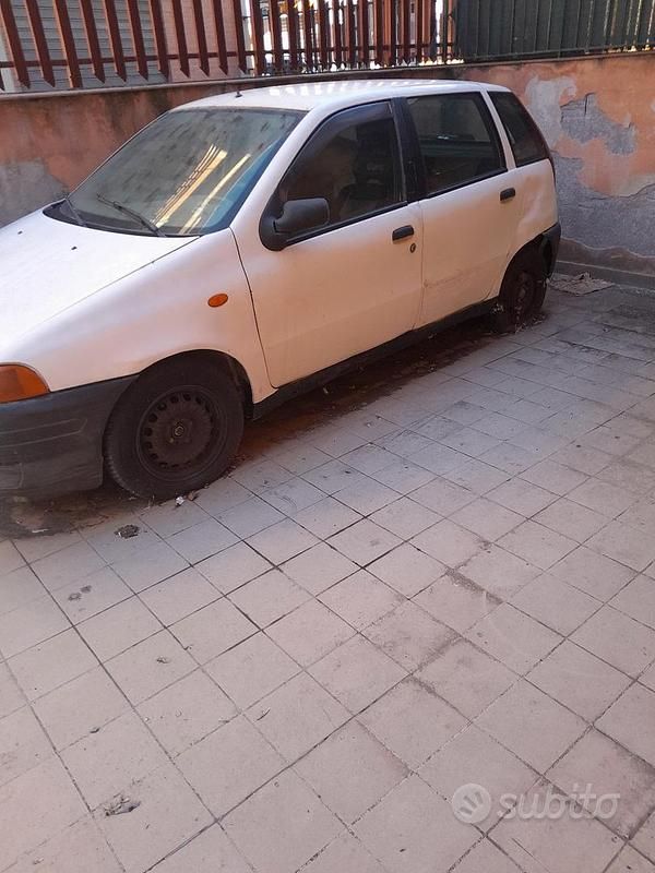 Usata Fiat Punto 57 CV (41 kW) 1998 Utilitaria