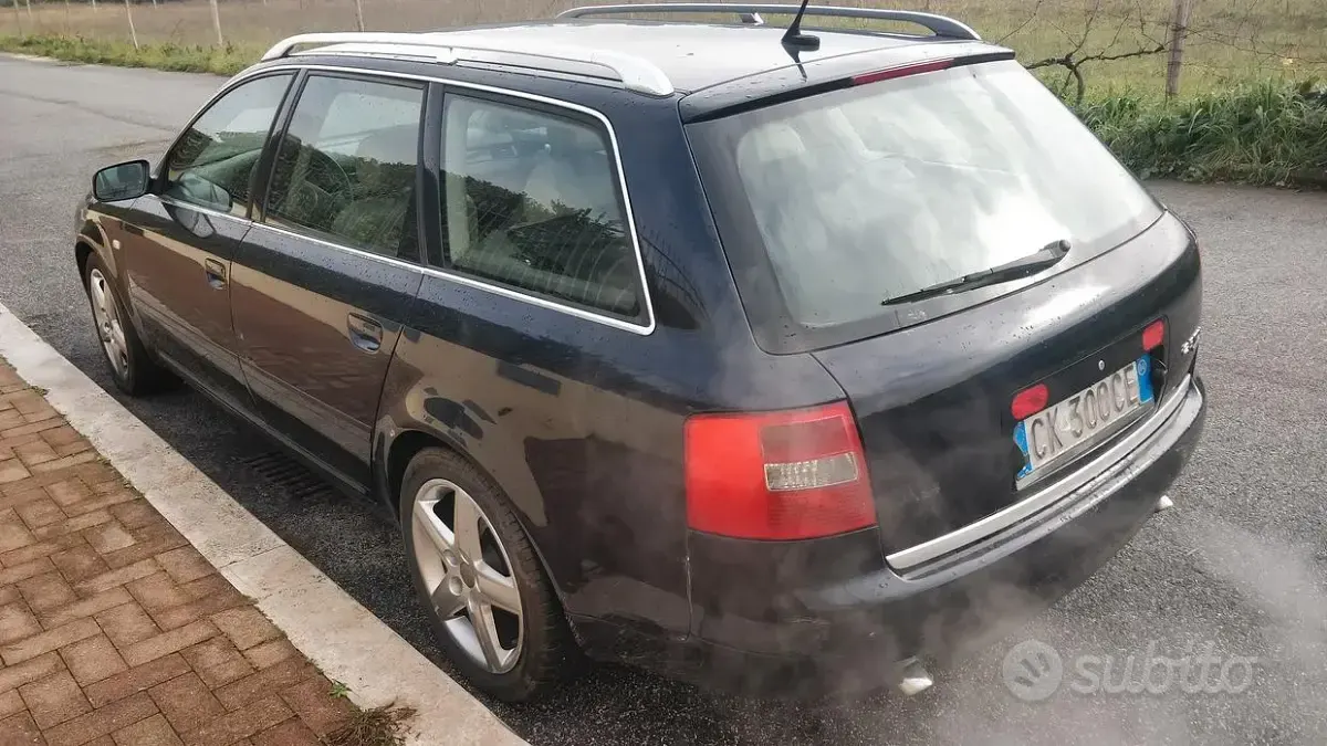 Usata Audi A6 180 CV (132 kW) 2004 Blu Station wagon