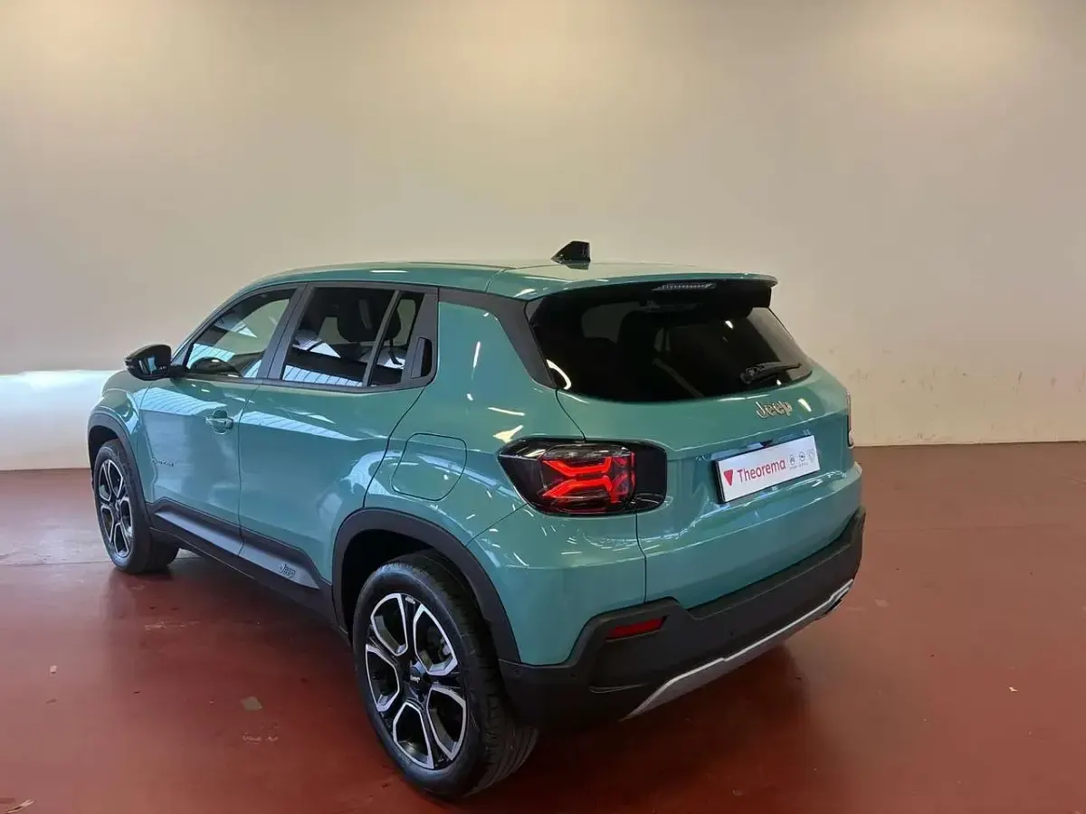 Usata Jeep Avenger Summit 101 CV (74 kW) 2024 Lake SUV