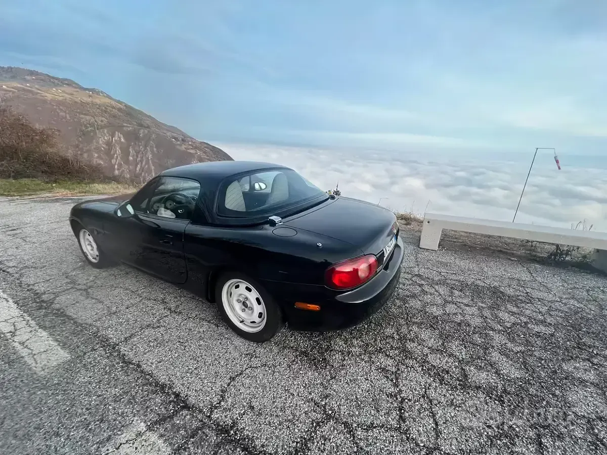 Usata Mazda MX5 110 CV (80 kW) 2004 Nero Cabrio