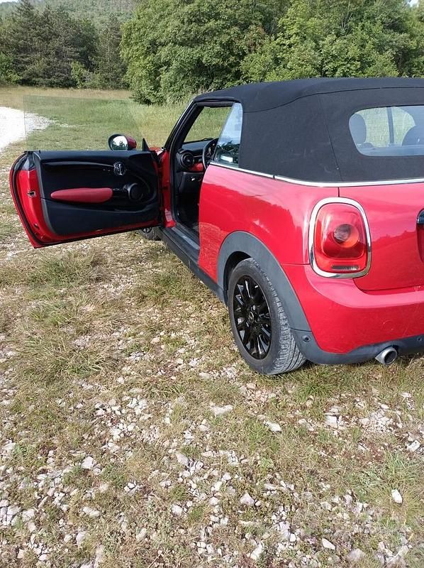Usata Mini Cooper Cabriolet 136 CV (100 kW) 2016 Rosso Cabrio