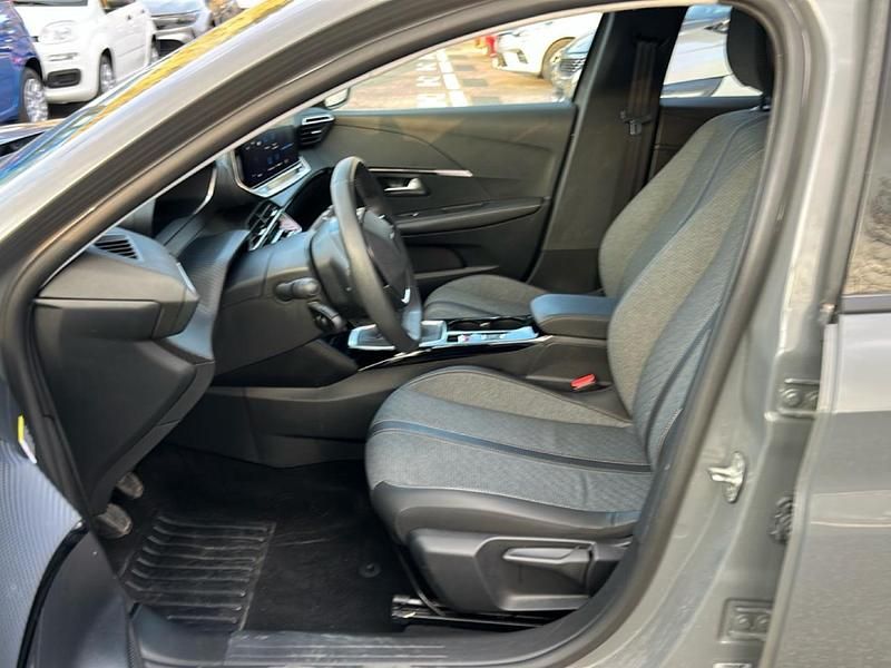 Usata Peugeot 208 Allure 101 CV (74 kW) 2025 Grigio Utilitaria