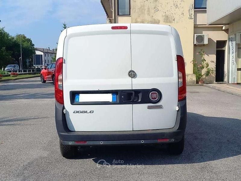 Usata Mercedes Citan 109 Business 90 CV (66 kW) 2020 Bianco Station wagon
