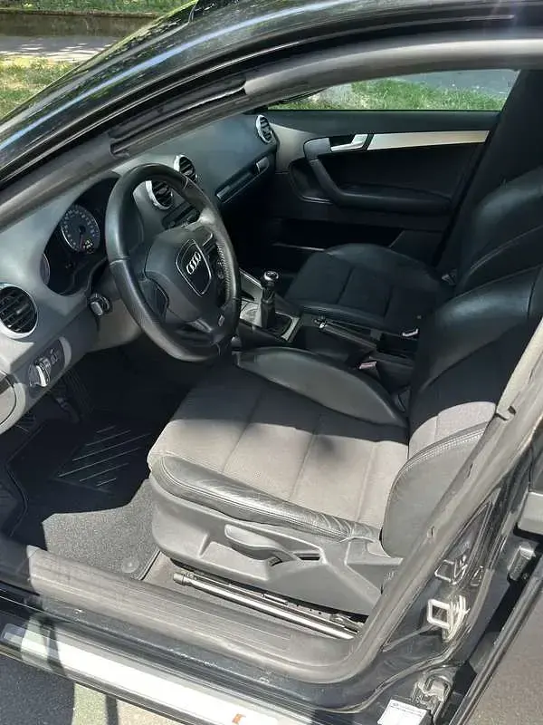 Usata Audi A3 Ambiente 179 CV (131 kW) 2010 Utilitaria
