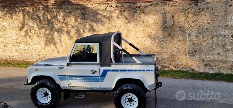 Usata Land Rover Defender 1986 Bianco SUV
