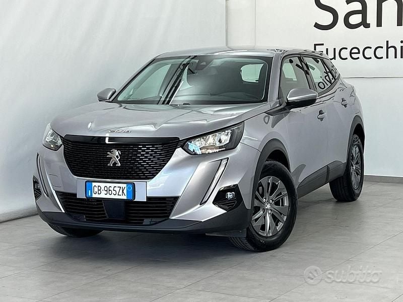 Usata Peugeot 2008 Active 131 CV (96 kW) 2020 Grigio SUV