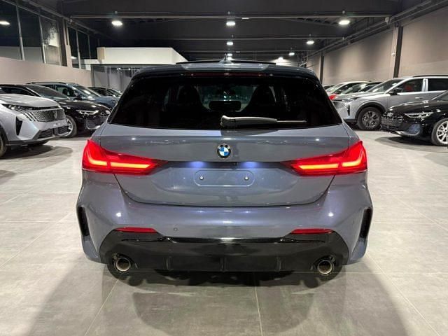 Usata BMW 118 M Sport 150 CV (110 kW) 2024 Grigio metallizzato Utilitaria