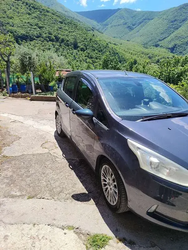 Usata Ford B-MAX Titanium 86 CV (63 kW) 2014 Grigio Monovolume