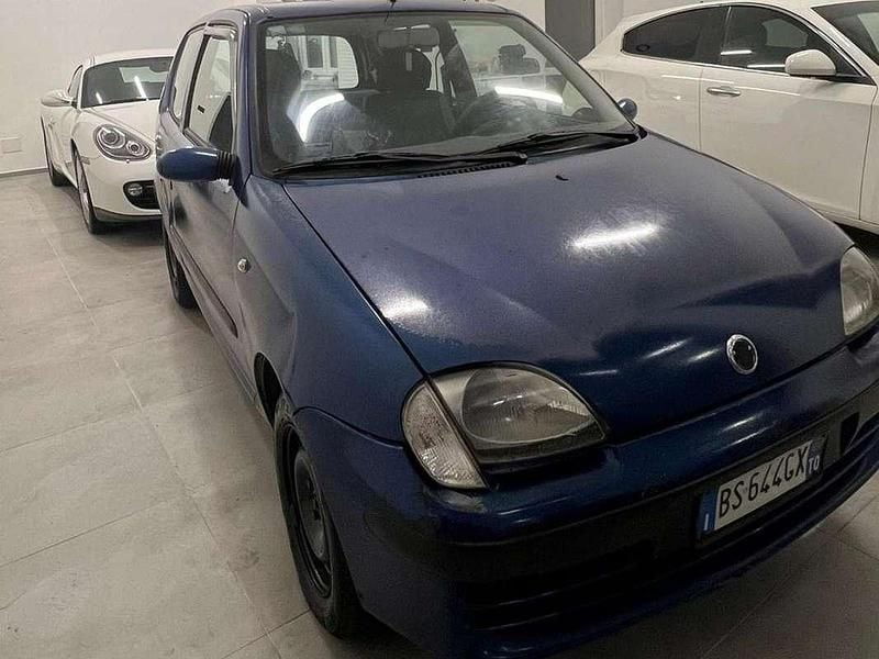 Usata Fiat 600 54 CV (39 kW) 2001 Blu/azzurro Utilitaria