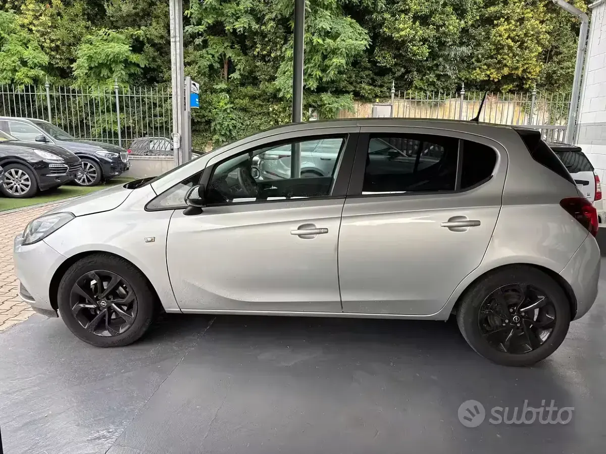 Usata Opel Corsa Innovation 90 CV (66 kW) 2018 Grigio Utilitaria