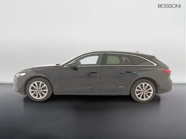 Usata Audi A5 S-Line 204 CV (150 kW) 2025 Nero mythos metallizzato Station wagon