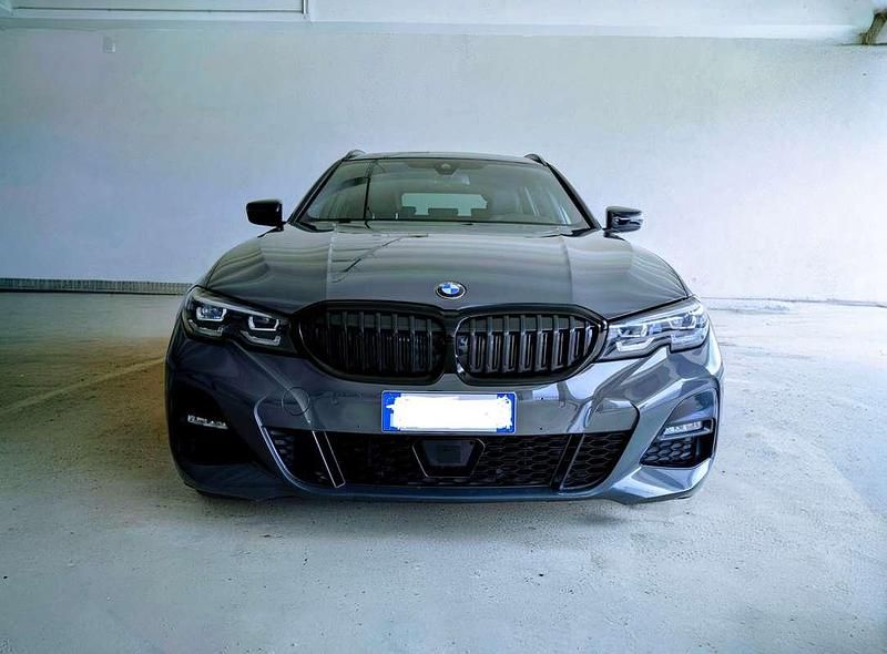 Usata BMW 330e M Sport 184 CV (135 kW) 2021 Grigio Station wagon