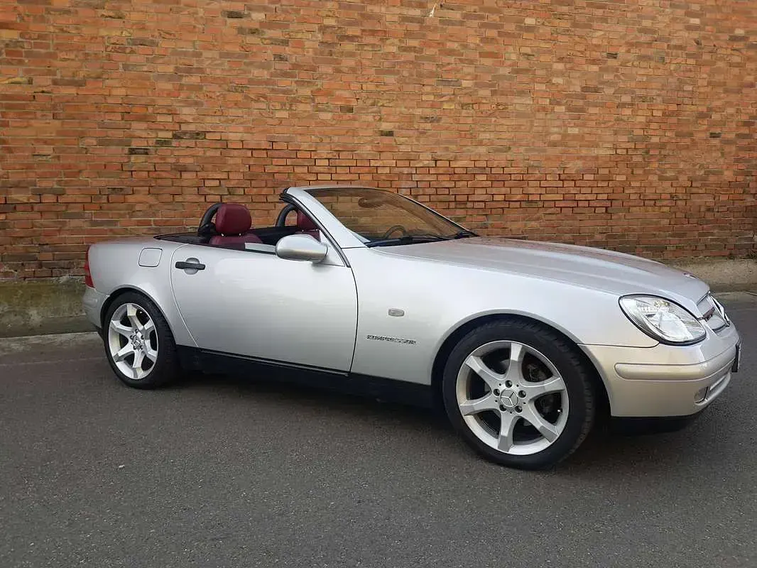 Usata Mercedes SLK200 192 CV (141 kW) 1999 Argento Cabrio
