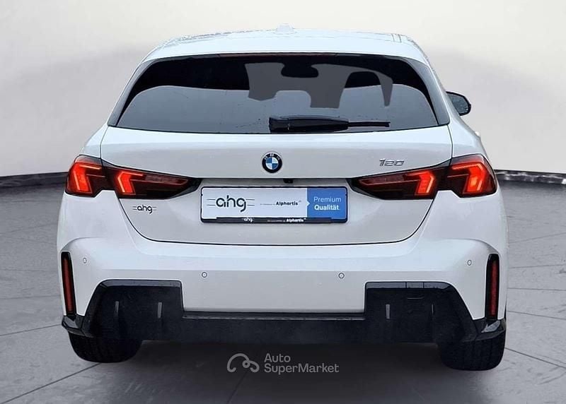 Usata BMW 120 M Sport 156 CV (114 kW) 2024 Bianco Utilitaria