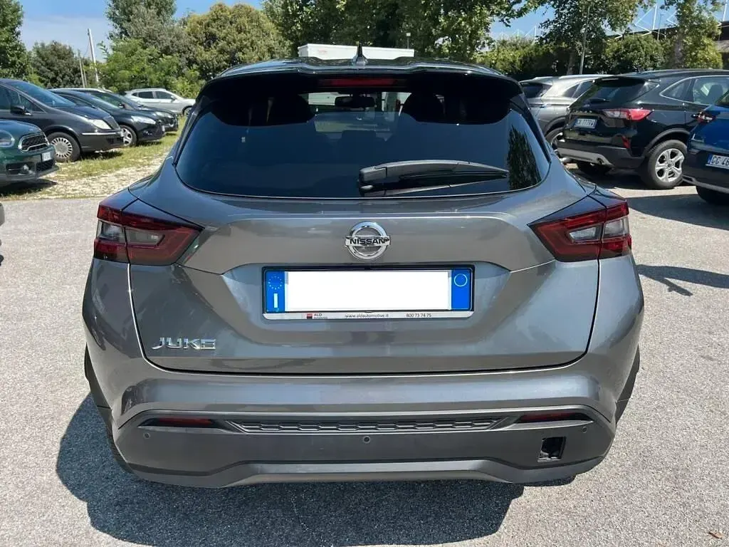 Usata Nissan Juke Tekna 114 CV (83 kW) 2021 Grigio SUV