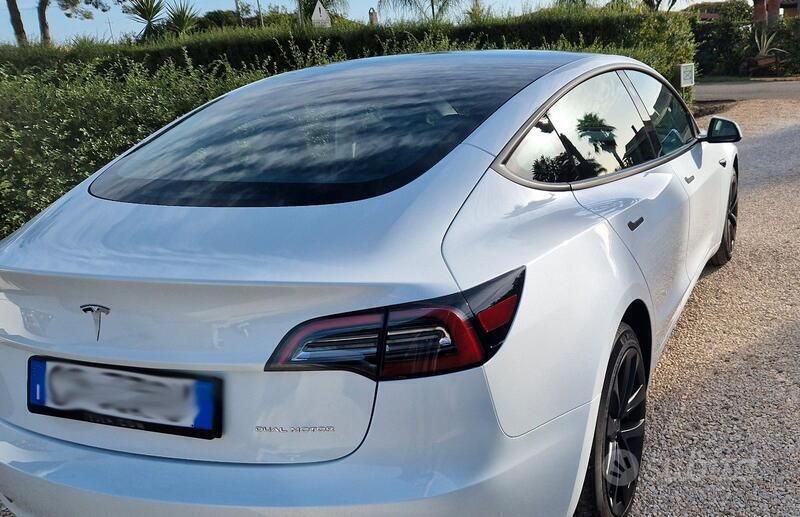 Usata Tesla Model 3 323 kW (440 CV) 2023 Bianco Berlina