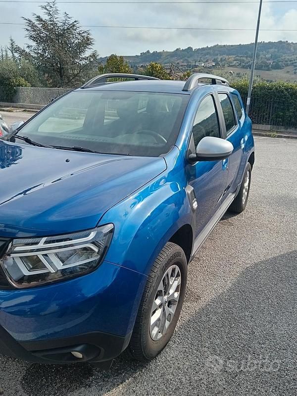 Usata 2023 Dacia Duster Tre volumi | 17.000 € (Buon prezzo) - Immagine 1/4