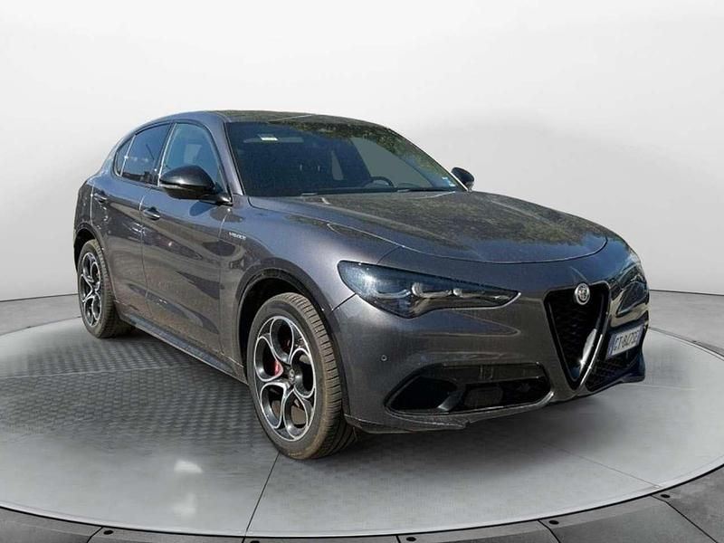 Usata Alfa Romeo Stelvio Veloce 209 CV (153 kW) 2024 Grigio SUV