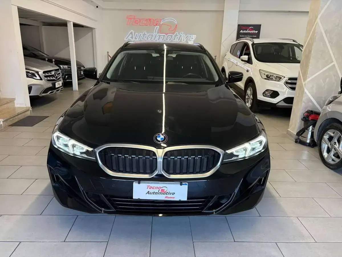 Usata BMW 316 122 CV (89 kW) 2023 Nero Station wagon